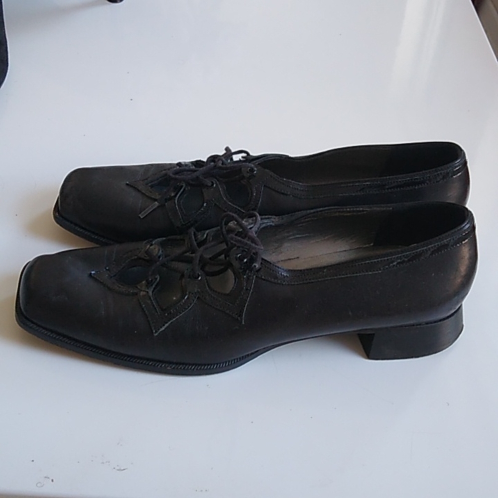 Peter Fox Low Heels